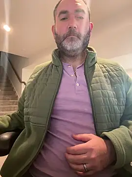 Snapshot of harrychest chatting on 03.11.25 harrychest online show from 03.11.25