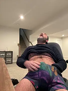 Snapshot of harrychest chatting on 02.11.26 harrychest online show from 02.11.26