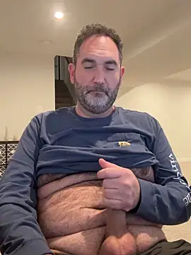 Snapshot of harrychest chatting on 04.02.26 harrychest online show from 04.02.26