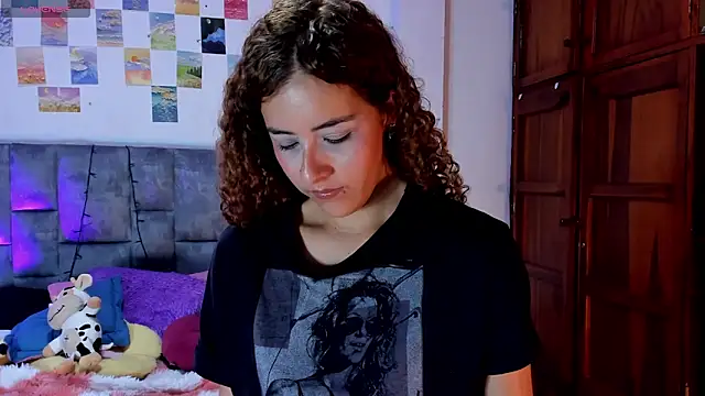 Isangel  online show from 04.17.26