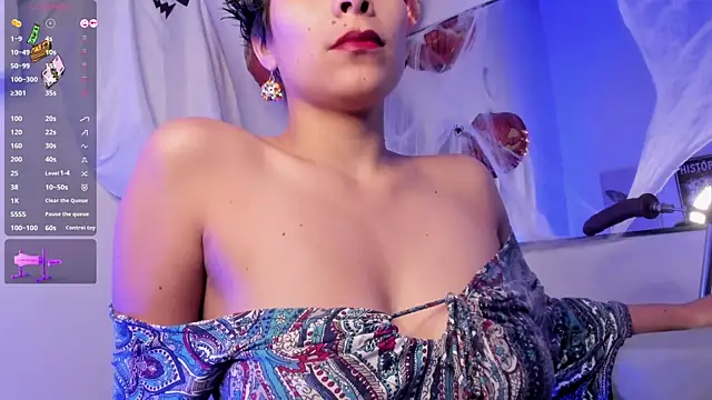 AnaChernova online show from 10.25.25