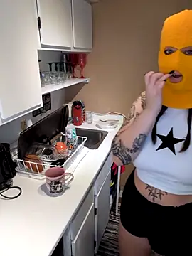 goblingirl888 online show from 10.04.25