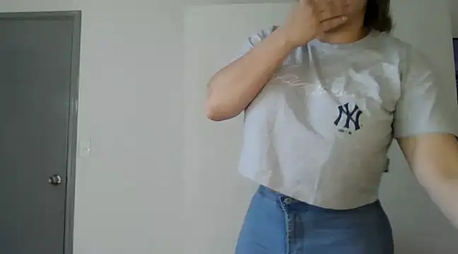 Snapshot of mielc4 chatting on 02.07.25 mielc4 online show from 02.07.25