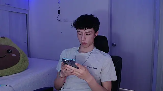 Juanmres online show from 04.28.26