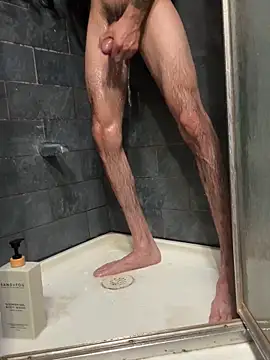 skinnybuttalll online show from 02.08.25