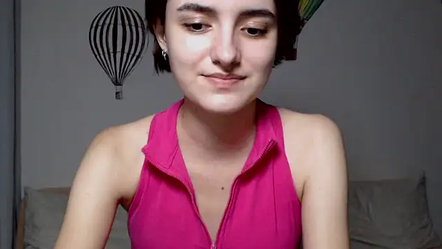 Snapshot of AmelieBanshee chatting on 10.02.25 AmelieBanshee online show from 10.02.25