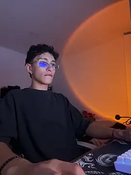 iKrofur online show from 03.08.25