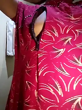 Snapshot of TeluguammayiMahi chatting on 10.11.25 TeluguammayiMahi online show from 10.11.25