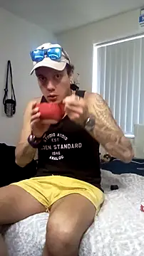 Snapshot of TAIZWRLD chatting on 06.03.26 TAIZWRLD online show from 06.03.26