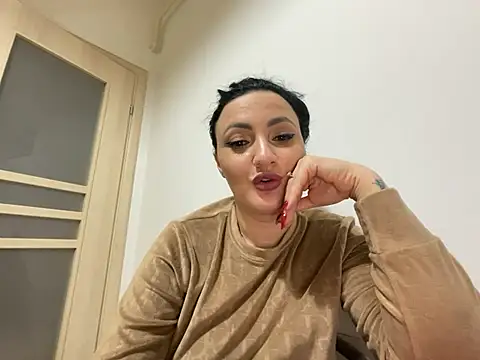 RaisaSalvi online show from 02.02.25