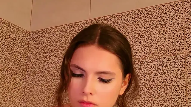 GIGI DAV online show from 10.16.25