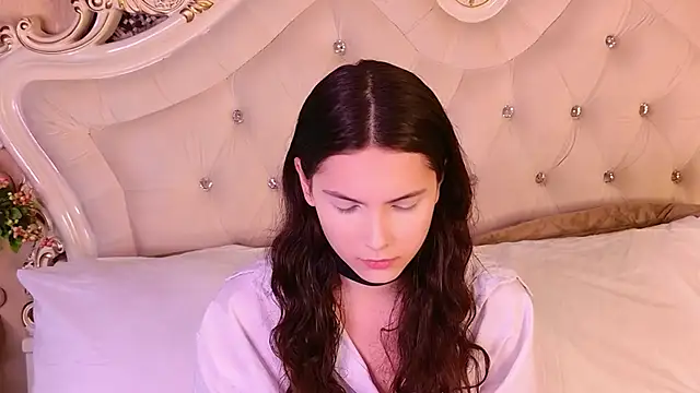 GIGI DAV online show from 10.22.25