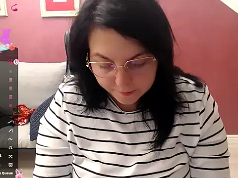 Wetandnaughtyxx online show from 02.06.26