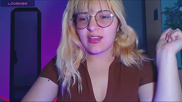 Hinako0Satorii  online show from 03.20.25