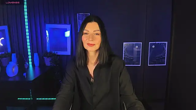 Snapshot of MonicaCheerful chatting on 01.31.25 MonicaCheerful online show from 01.31.25