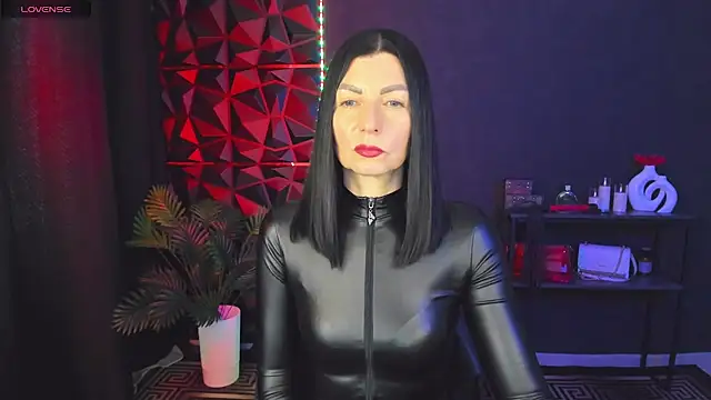 Snapshot of MonicaCheerful chatting on 03.19.25 MonicaCheerful online show from 03.19.25