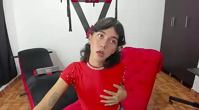 Nicol TransGirl online show from 02.04.25