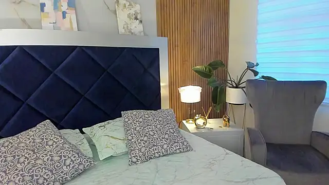 IsabelaWoods online show from 04.17.26