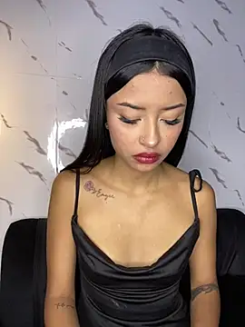 Miss karol online show from 02.17.25