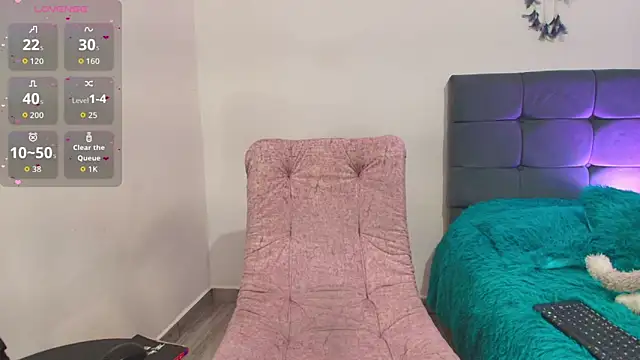 Sophie Astor online show from 11.27.25