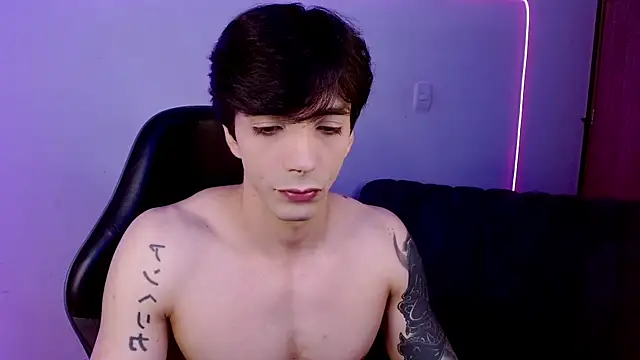 Snapshot of H3ll_B0I chatting on 05.22.26 H3ll B0I online show from 05.22.26