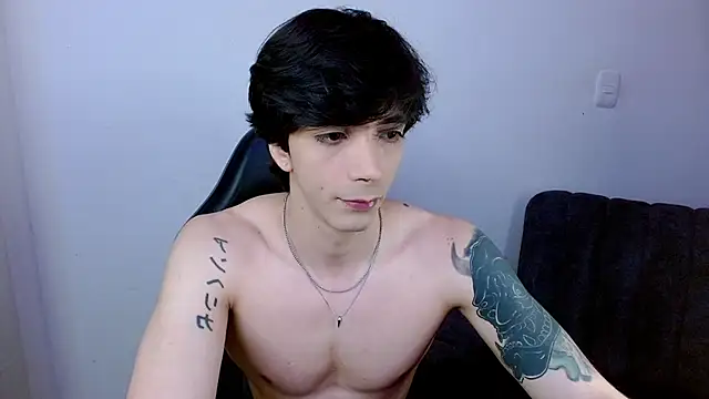 Snapshot of H3ll_B0I chatting on 06.14.26 H3ll B0I online show from 06.14.26