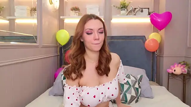 Ariadna Holder online show from 02.14.25