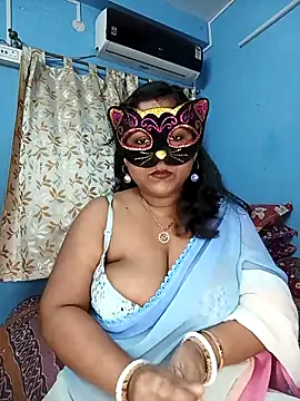 Snapshot of straightthing chatting on 10.03.25 straightthing online show from 10.03.25