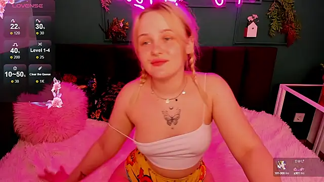 PamelaLloyd online show from 03.14.25