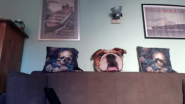 Snapshot of Astrid-Gilbert chatting on 03.20.25 Astrid-Gilbert online show from 03.20.25