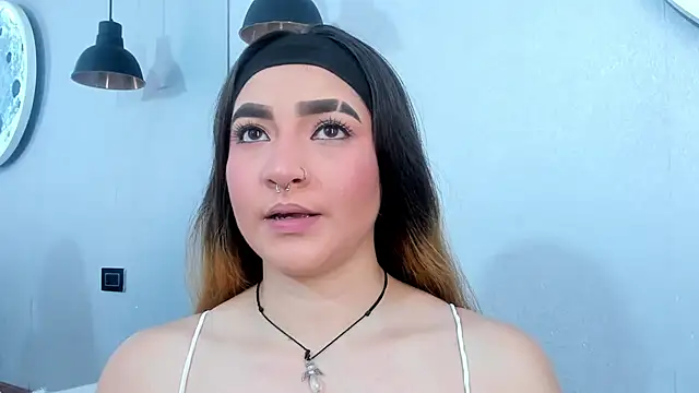 Snapshot of Shanntal_ chatting on 10.19.25 Shanntal online show from 10.19.25