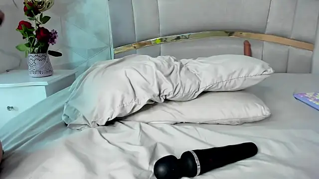 zoe taylorr1 online show from 03.11.25