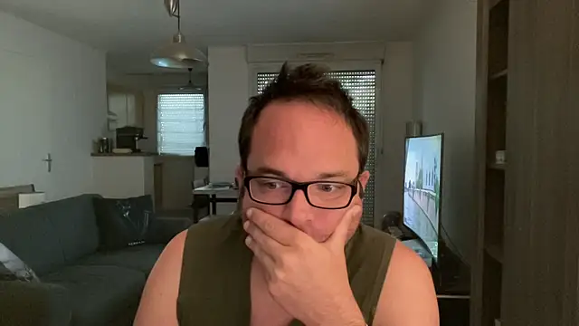 Funnyjul31 online show from 05.18.26