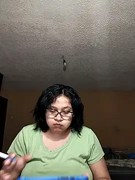 Snapshot of belenvaleria chatting on 02.25.26 belenvaleria online show from 02.25.26