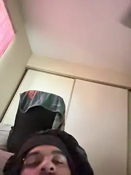 Snapshot of Thicknmixed09 chatting on 03.09.26 Thicknmixed09 online show from 03.09.26
