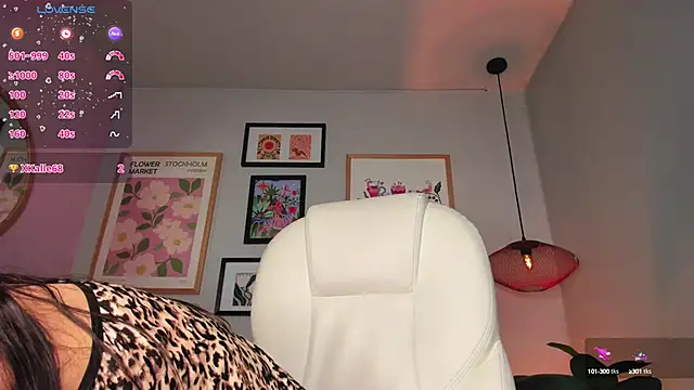 Snapshot of nina__dixon chatting on 03.18.25 nina dixon online show from 03.18.25