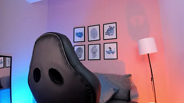 Snapshot of nina__dixon chatting on 09.17.25 nina dixon online show from 09.17.25