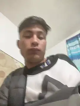 Snapshot of EduardoEspinoza12 chatting on 01.26.25 EduardoEspinoza12 online show from 01.26.25