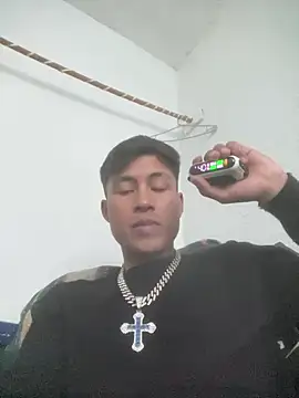 Snapshot of EduardoEspinoza12 chatting on 02.01.25 EduardoEspinoza12 online show from 02.01.25