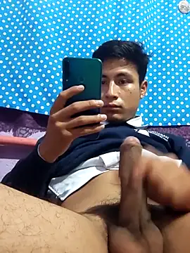 Snapshot of EduardoEspinoza12 chatting on 10.06.25 EduardoEspinoza12 online show from 10.06.25