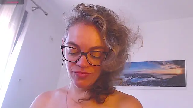 Ju-Hot online show from 09.15.25