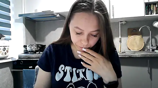 Snapshot of Misssweet_s chatting on 09.24.25 Misssweet s online show from 09.24.25