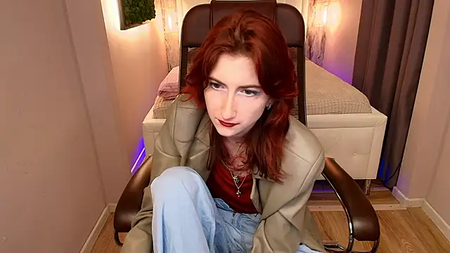 Violet Moreau online show from 03.07.26