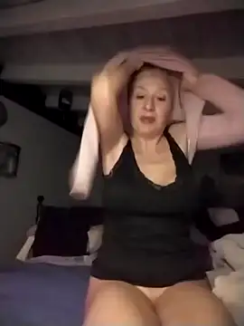 divinaerotica online show from 01.11.26