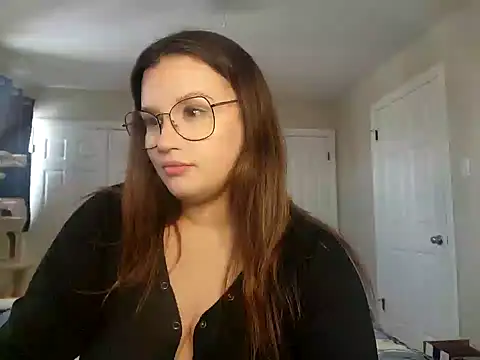 Snapshot of MrsJess chatting on 01.27.25 MrsJess online show from 01.27.25