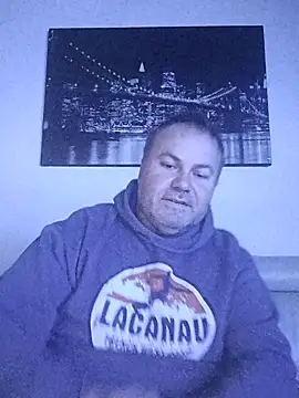 Snapshot of Pourleplasirs chatting on 12.16.25 Pourleplasirs online show from 12.16.25