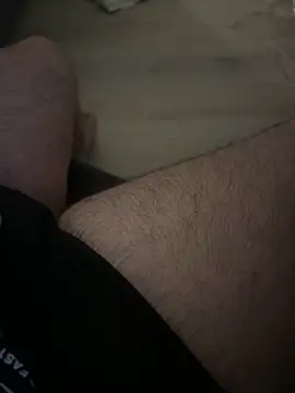 Snapshot of Mo_2003 chatting on 02.01.25 Mo 2003 online show from 02.01.25