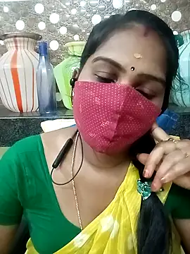 Snapshot of Tamil_roja17 chatting on 11.03.25 Tamil roja17 online show from 11.03.25