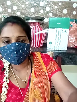 Snapshot of Tamil_roja17 chatting on 11.15.25 Tamil roja17 online show from 11.15.25