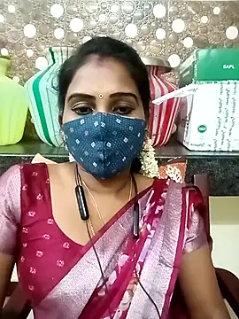 Snapshot of Tamil_roja17 chatting on 11.15.25 Tamil roja17 online show from 11.15.25